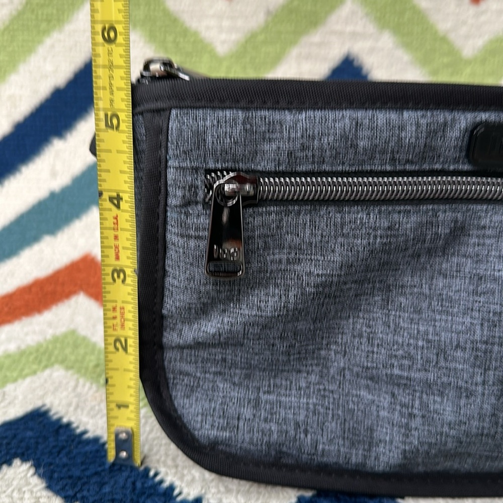 NWOT Lug Parasail Cosmetic Pouch - Picture 6 of 10